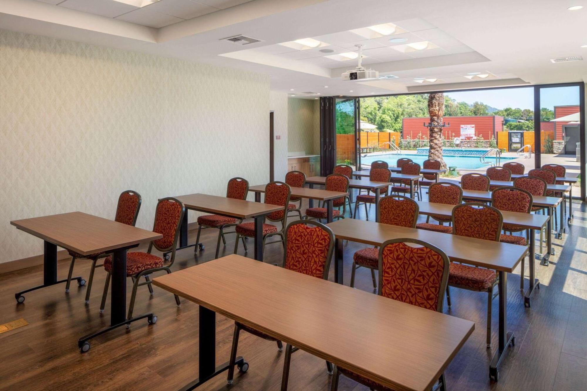 Wyndham Garden Redwood Valley - Ukiah Ngoại thất bức ảnh